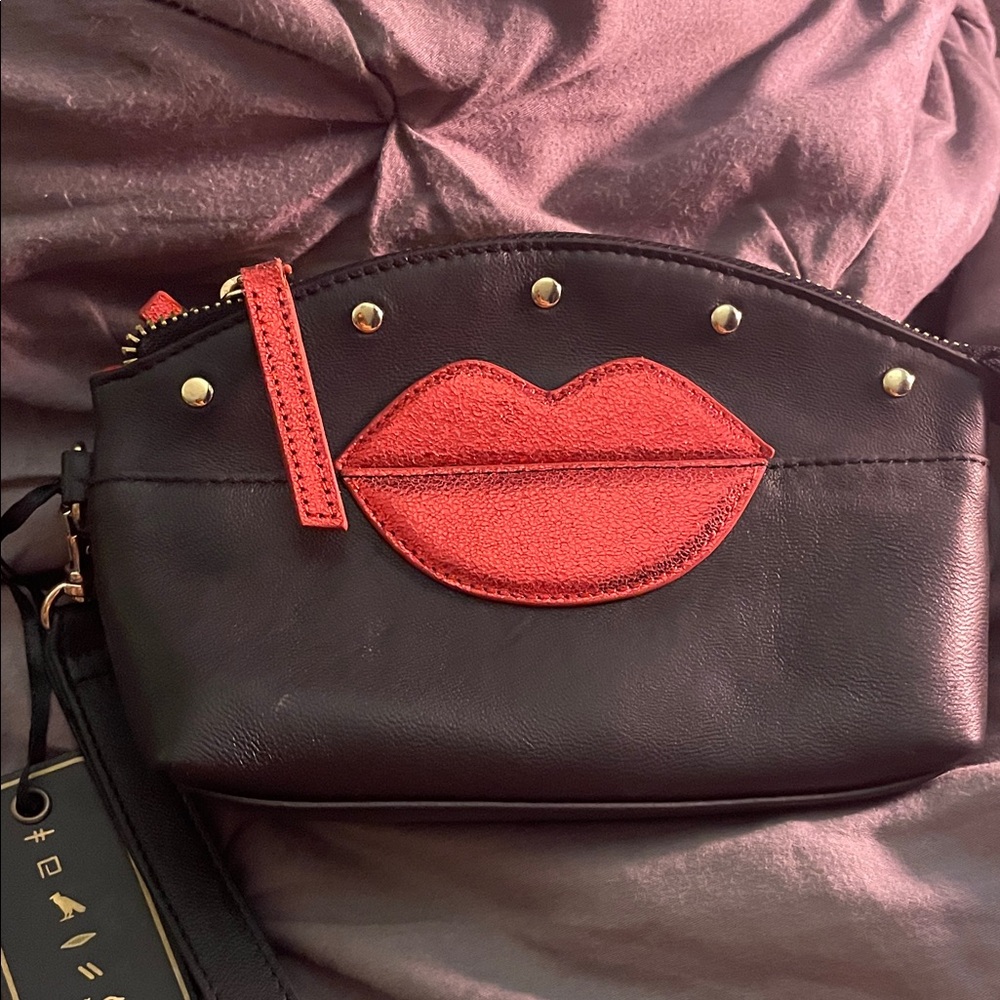 Sharif Black and Red Lip Cosmetic Bag